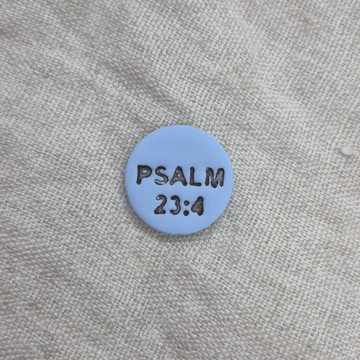 Kettingbedel: 'Psalm 23:4'