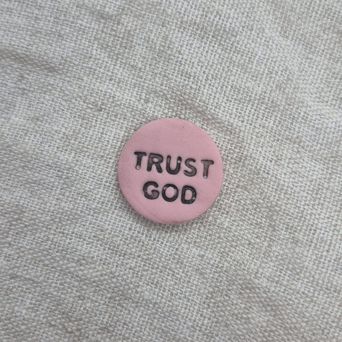Kettingbedel: 'Trust God'